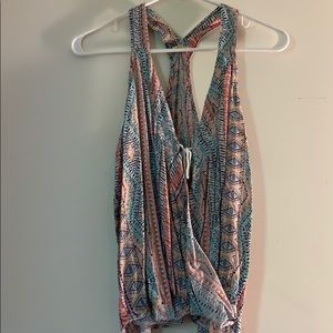 🌸Cute Hollister multi colored tank